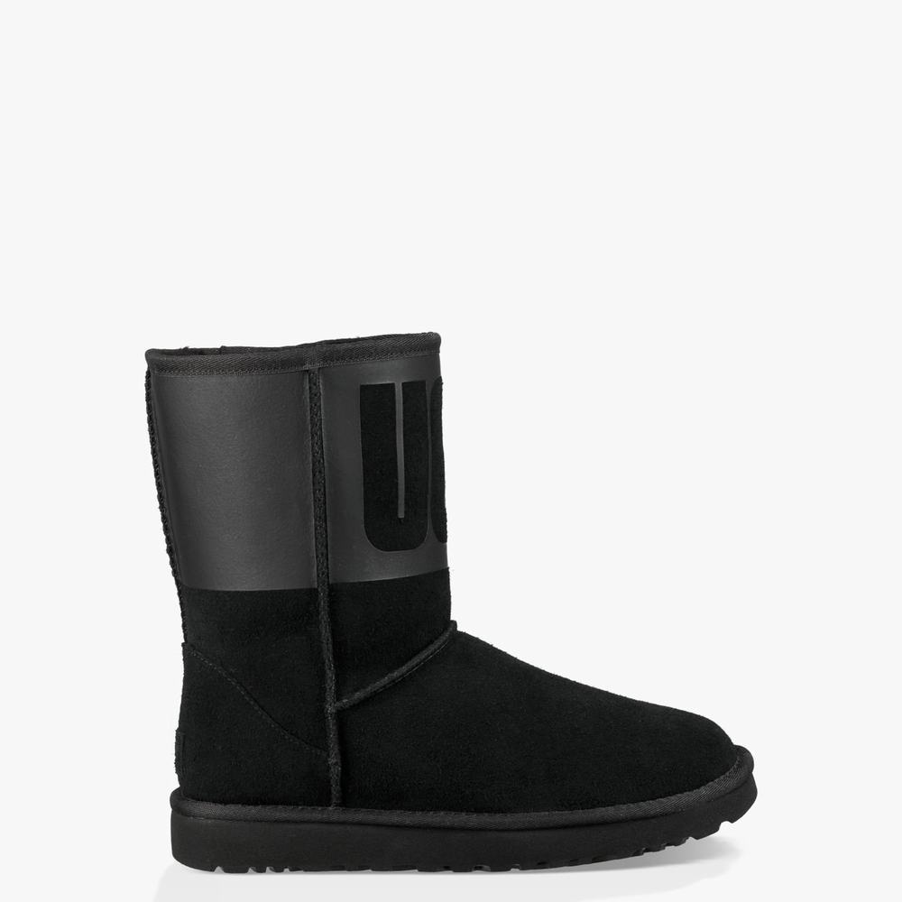 Bottes Classic UGG Classic Short UGG Rubber Femme Noir Soldes 885HUMVG